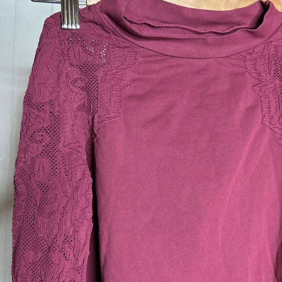 Free People No Turning Back Top Burgundy Long Lace Sleeves Made in USA Size M - Picture 2 of 5